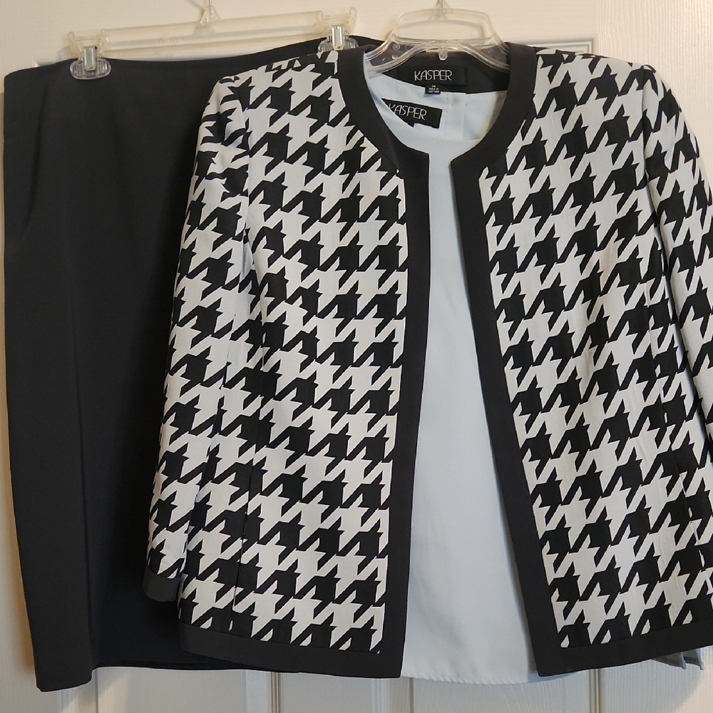 Kasper 3-pc Suit, Blue/Gray & Brown, Houndstooth, Like New, 14